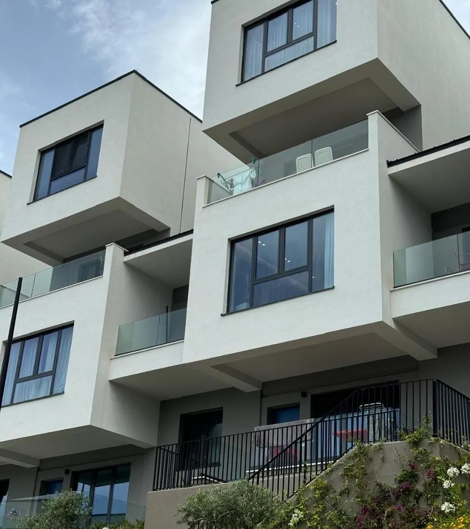Doll House Apartment Vlore